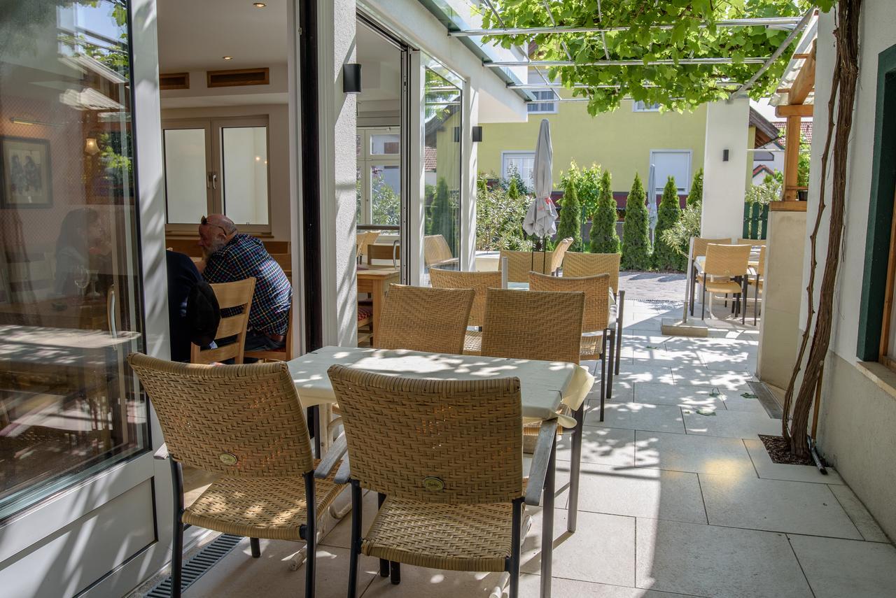 סנט מרגרטן אים בורגנלנד Hotel Zachs מראה חיצוני תמונה