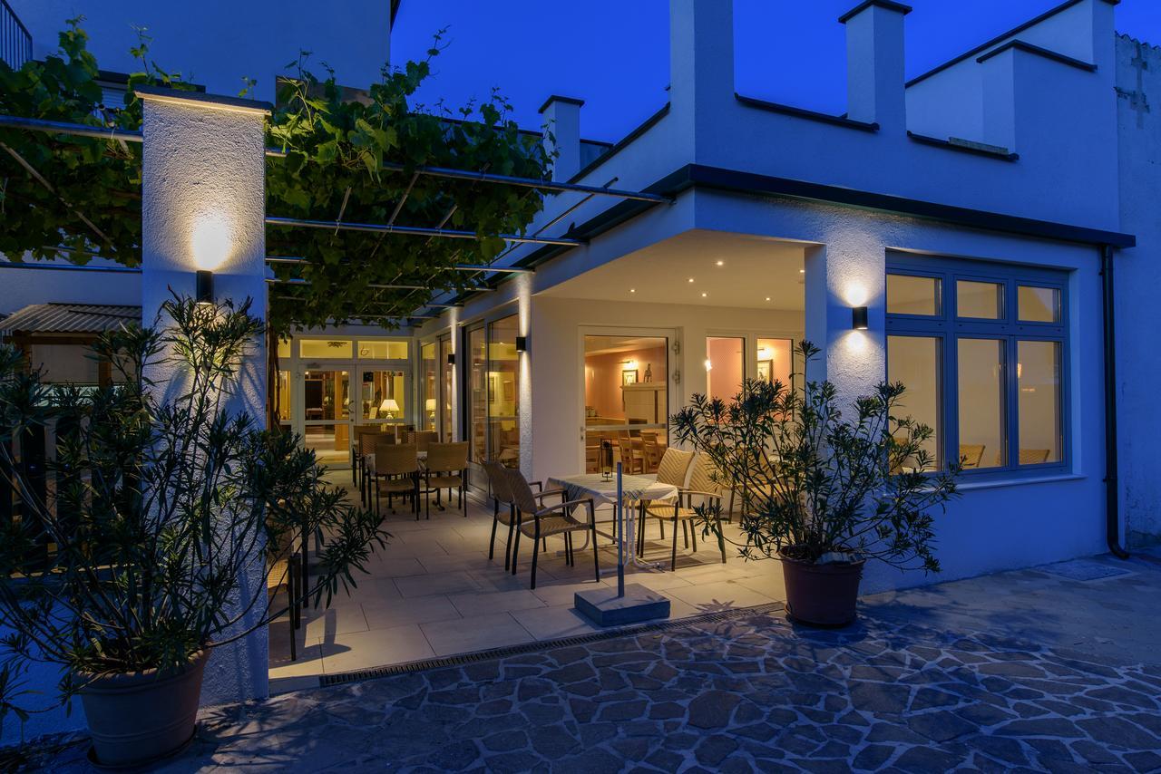 סנט מרגרטן אים בורגנלנד Hotel Zachs מראה חיצוני תמונה