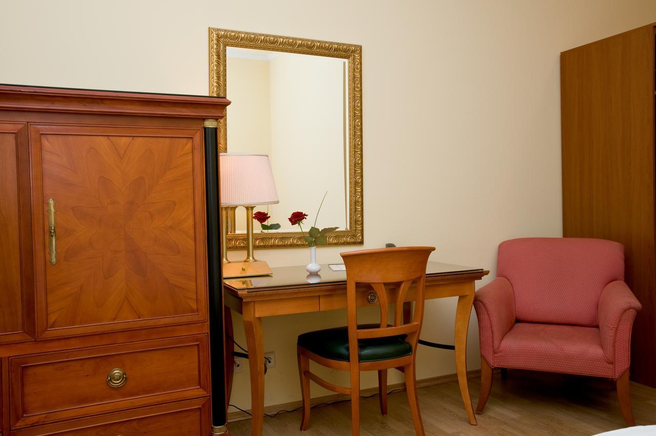 סנט מרגרטן אים בורגנלנד Hotel Zachs מראה חיצוני תמונה